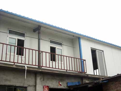 南四环西红门九龙山庄对面办公室,库房出租