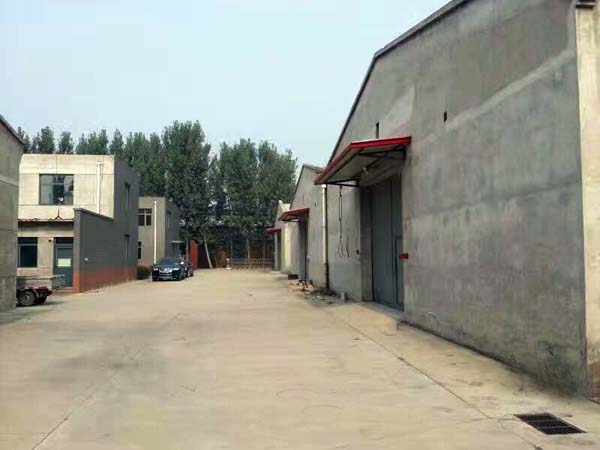 通州区西集镇京哈高速边库房出租